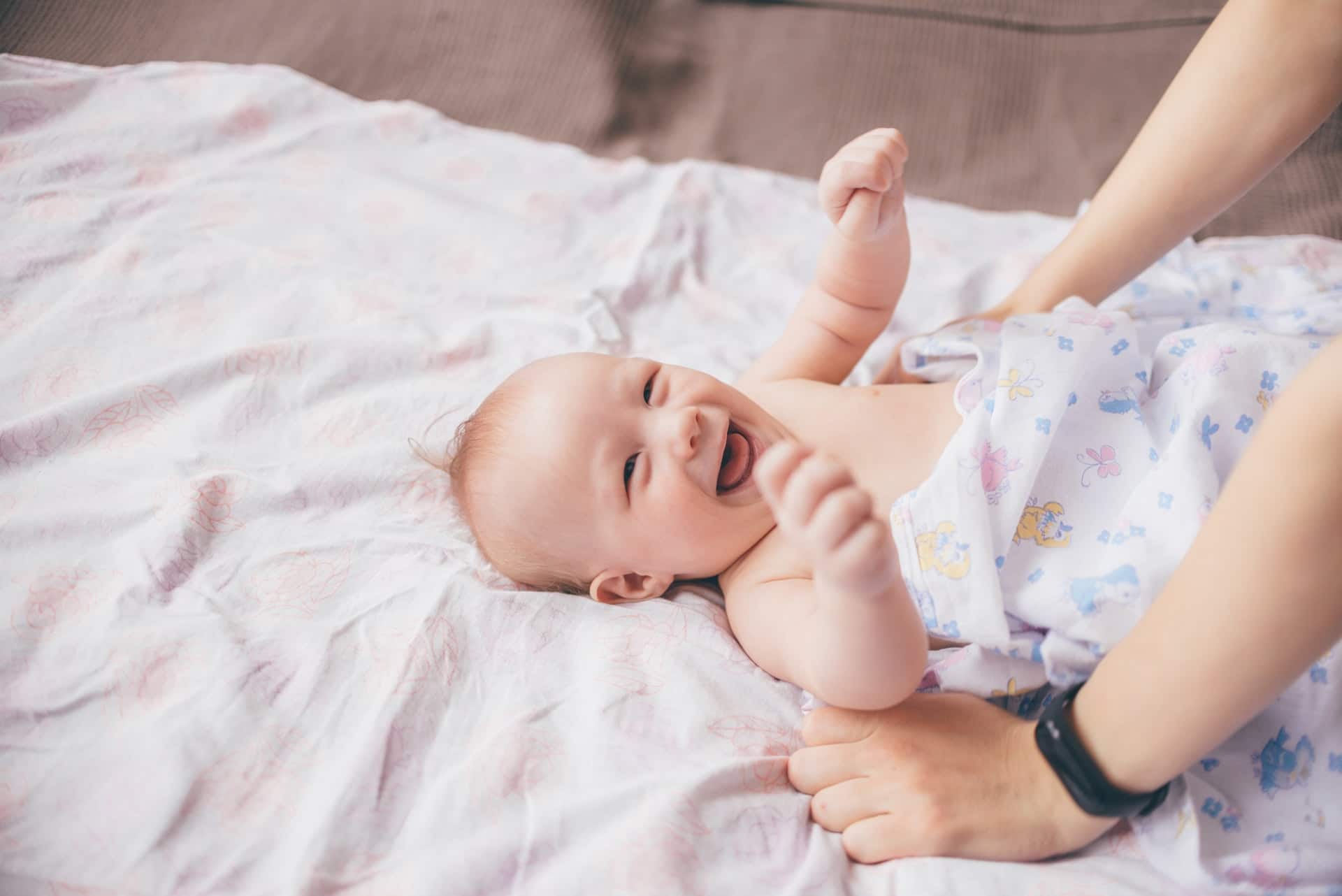 When Do Babies Stop Flailing Arms And Legs MOM News Daily