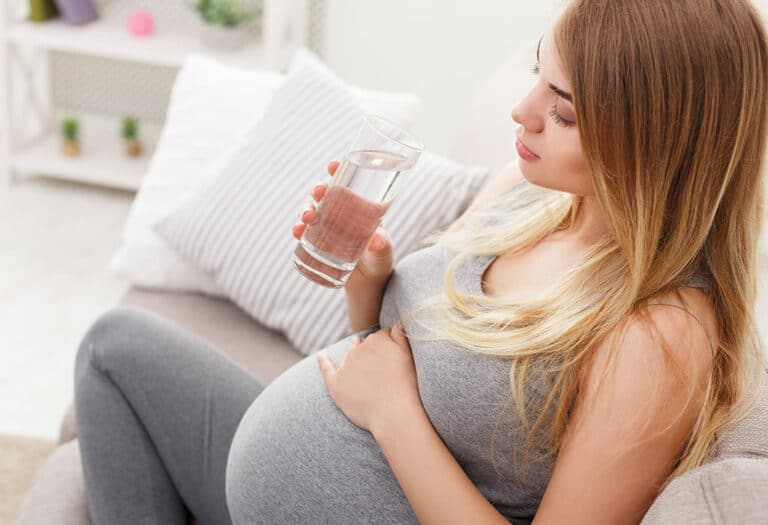 How Much Water Should A Pregnant Woman Drink?