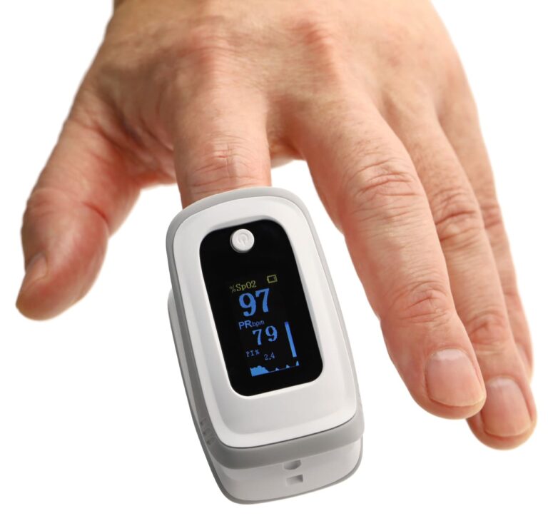 Using a Pulse Oximeter: A Step-by-Step Guide for Monitoring Your Oxygen ...